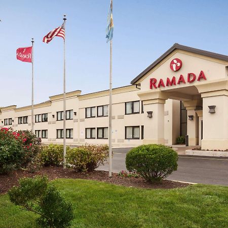 Ramada By Wyndham Newark/Wilmington Otel Dış mekan fotoğraf