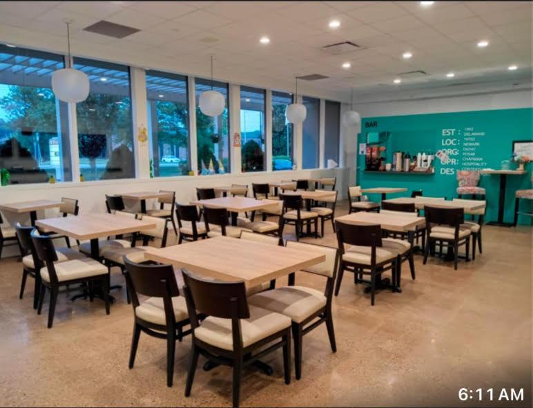 Ramada By Wyndham Newark/Wilmington Otel Dış mekan fotoğraf